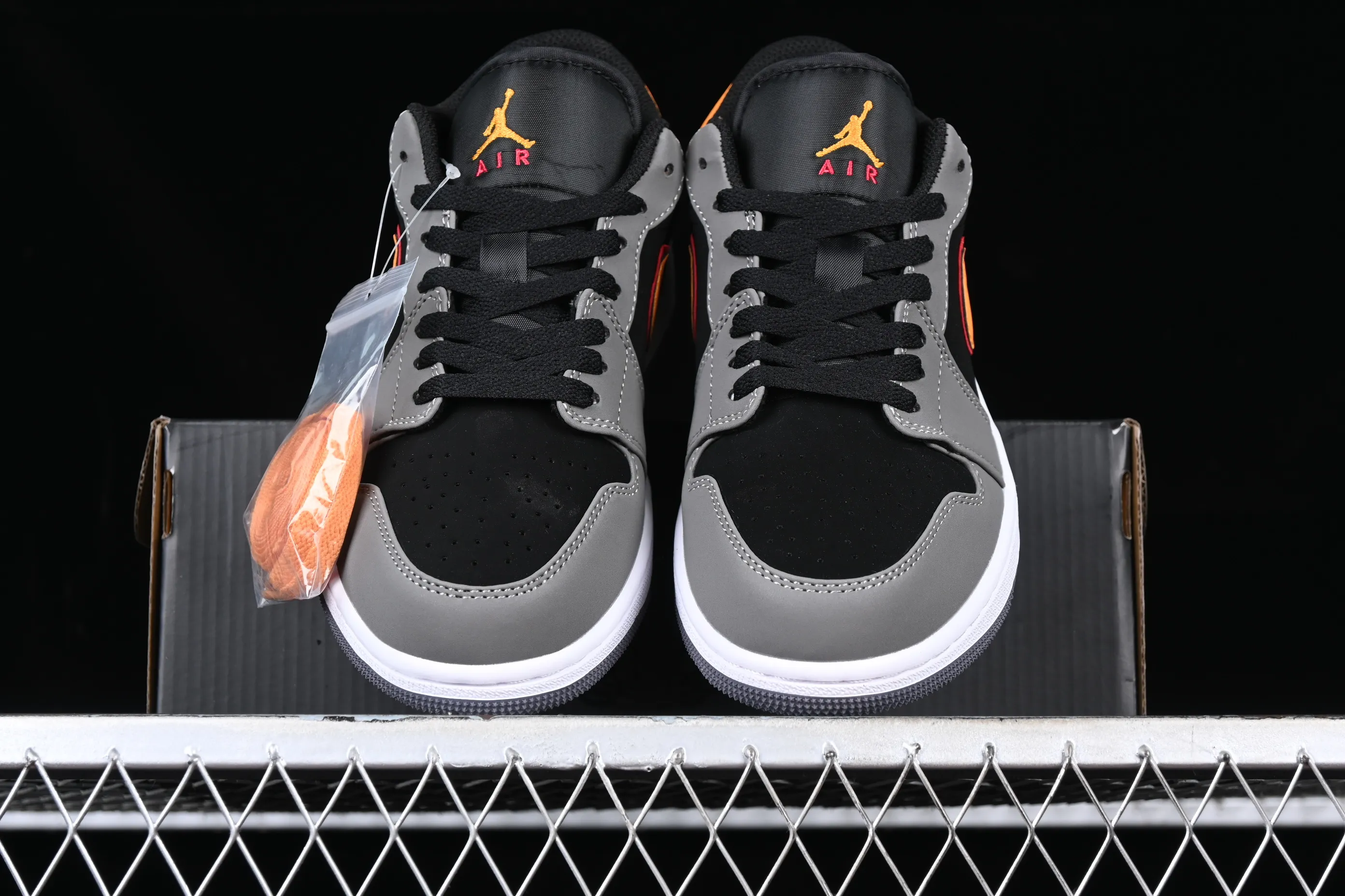 All categories Air Jordan Jordan series basketball shoes Air Jordan 1 Low Z version Air Jordan 1 Low "Black Orange" AJ1 Joe 1 light stone black and yellow FN7308-008